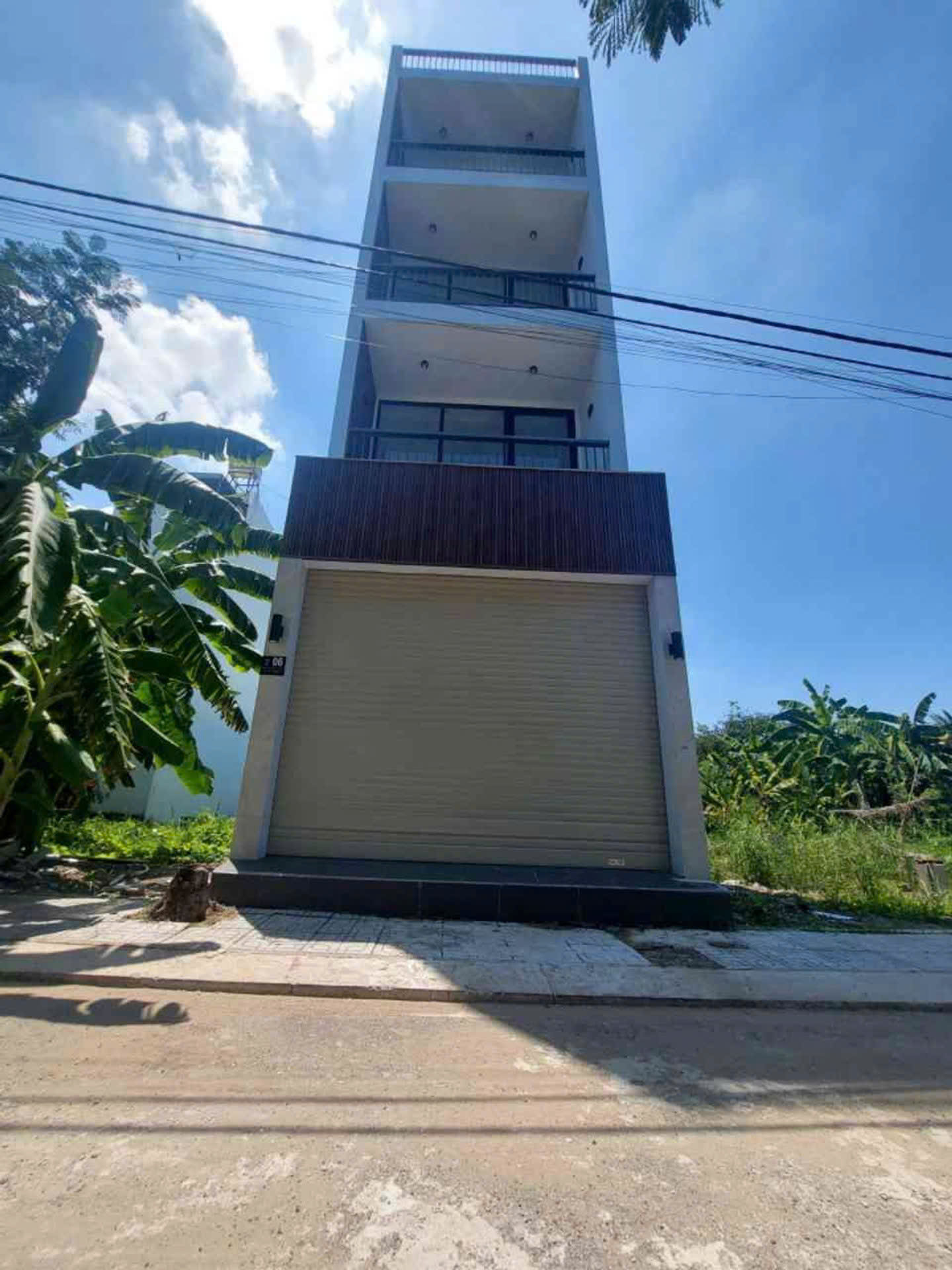 🔥 NHÀ ĐẸP 4 TẦNG LONG TRƯỜNG – GIÁ MỚI CHỈ 4.X TỶ - CHẠM ĐÁY ⛔️